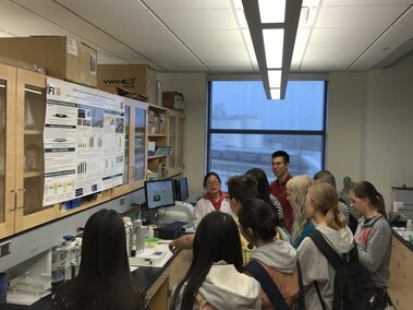 Lingyi presenting her research to Food Engineering Unit Operations class.