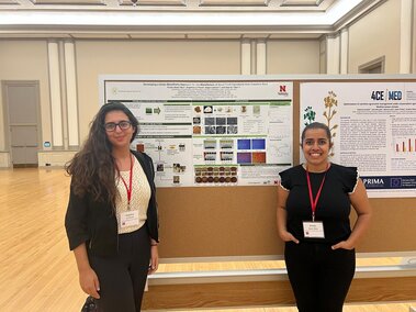 Angelina and Purlen presenting poster at International Camelina Conference '24