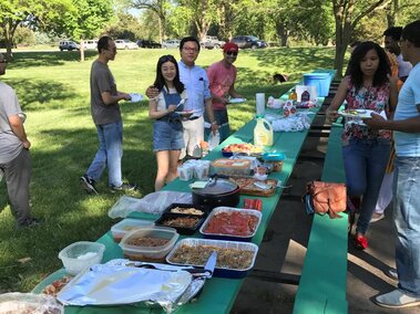 Ciftci Lab at a picnic in the Pioneers Park.